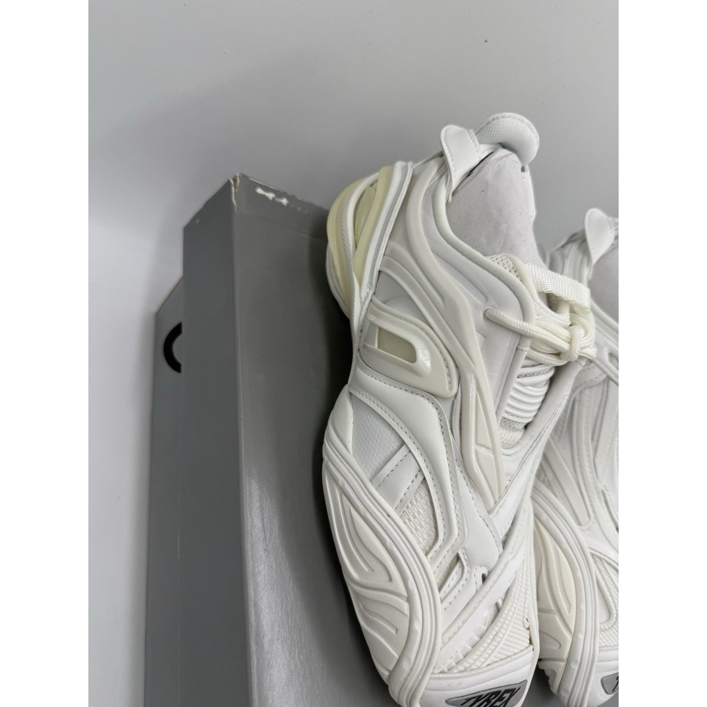 Size 6 - Balenciaga Tyrex Low White BS804