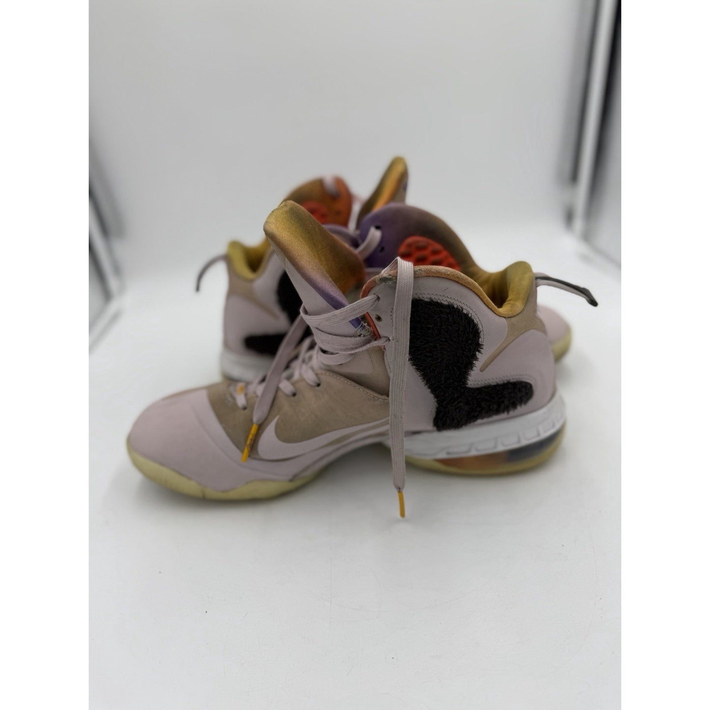 Size 12 Nike LeBron King Of La Dj3909-600