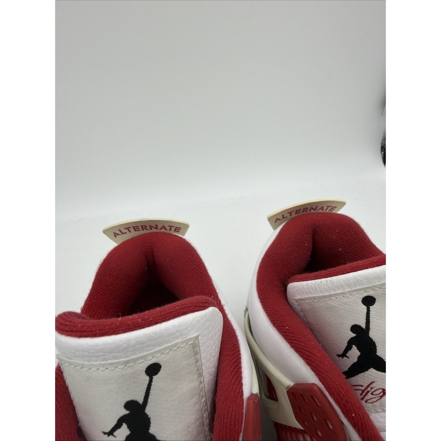 Size 8.5 - Jordan 4 Retro alternate 89 2016