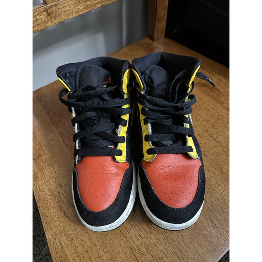 Size 5.5y (GS) - Jordan 1 SE Mid Amarillo Team Orange NBS071