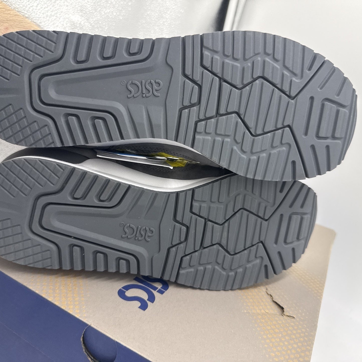 Size 8.5 - ASICS Ronnie Fieg x Gel Lyte 3 Remastered Super Yellow