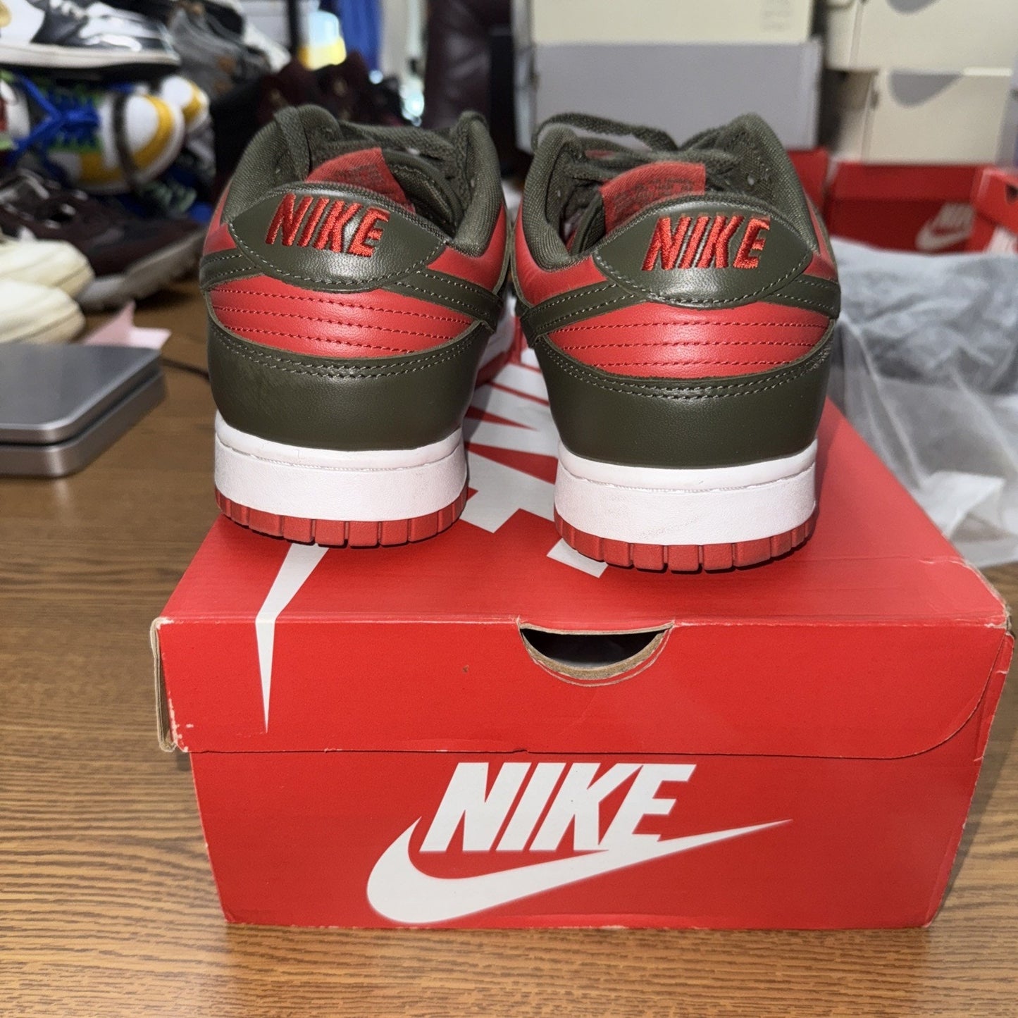 Size 11.5 [DV0833-600] Mens Nike Dunk Low 'Mystic Red Cargo Khaki'