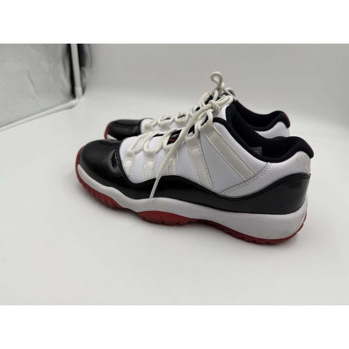 Size 5.5 (GS) - Jordan 11 Retro Mid Concord-Bred
