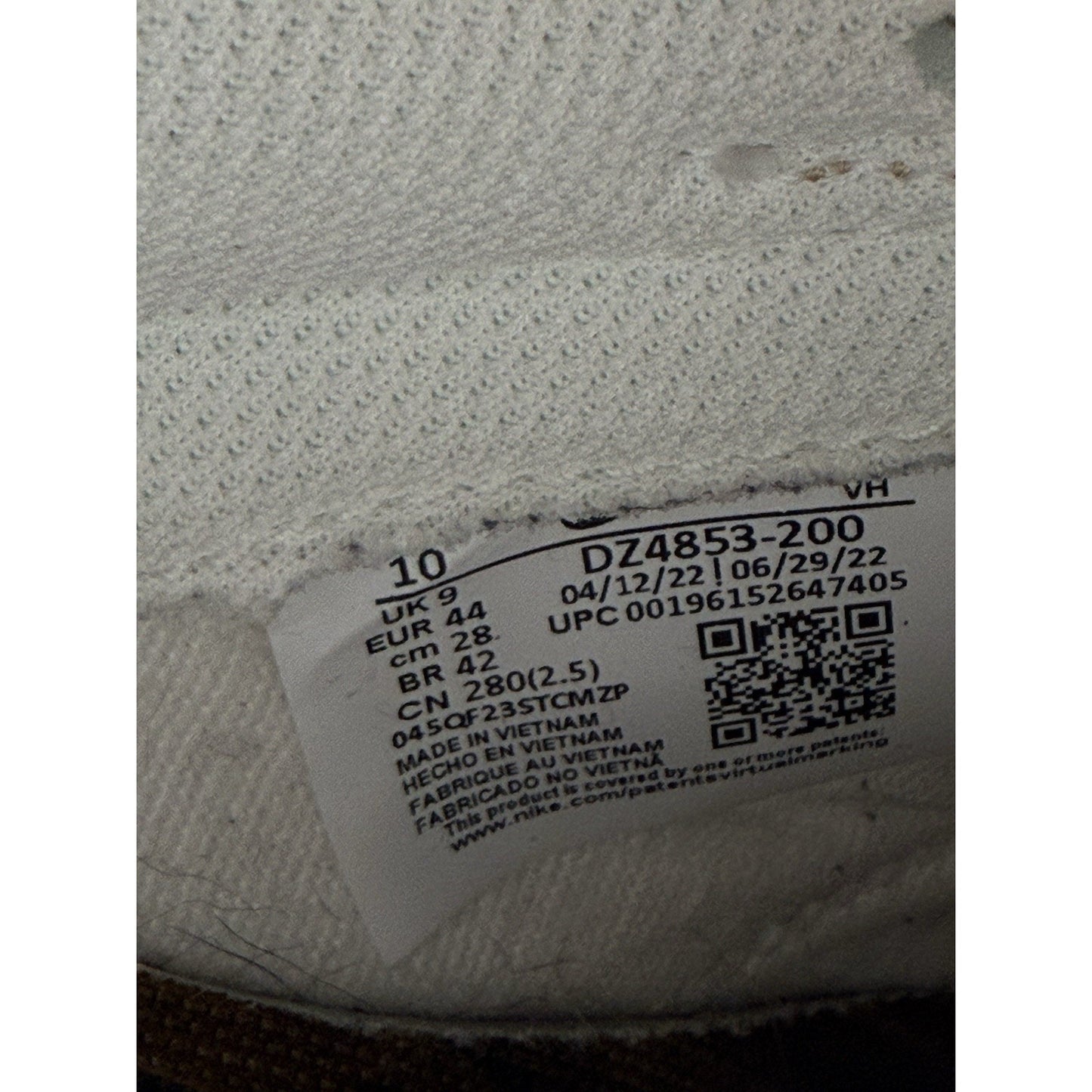 Size 10 - Nike Dunk Low Premium Montreal Bagel Sesame