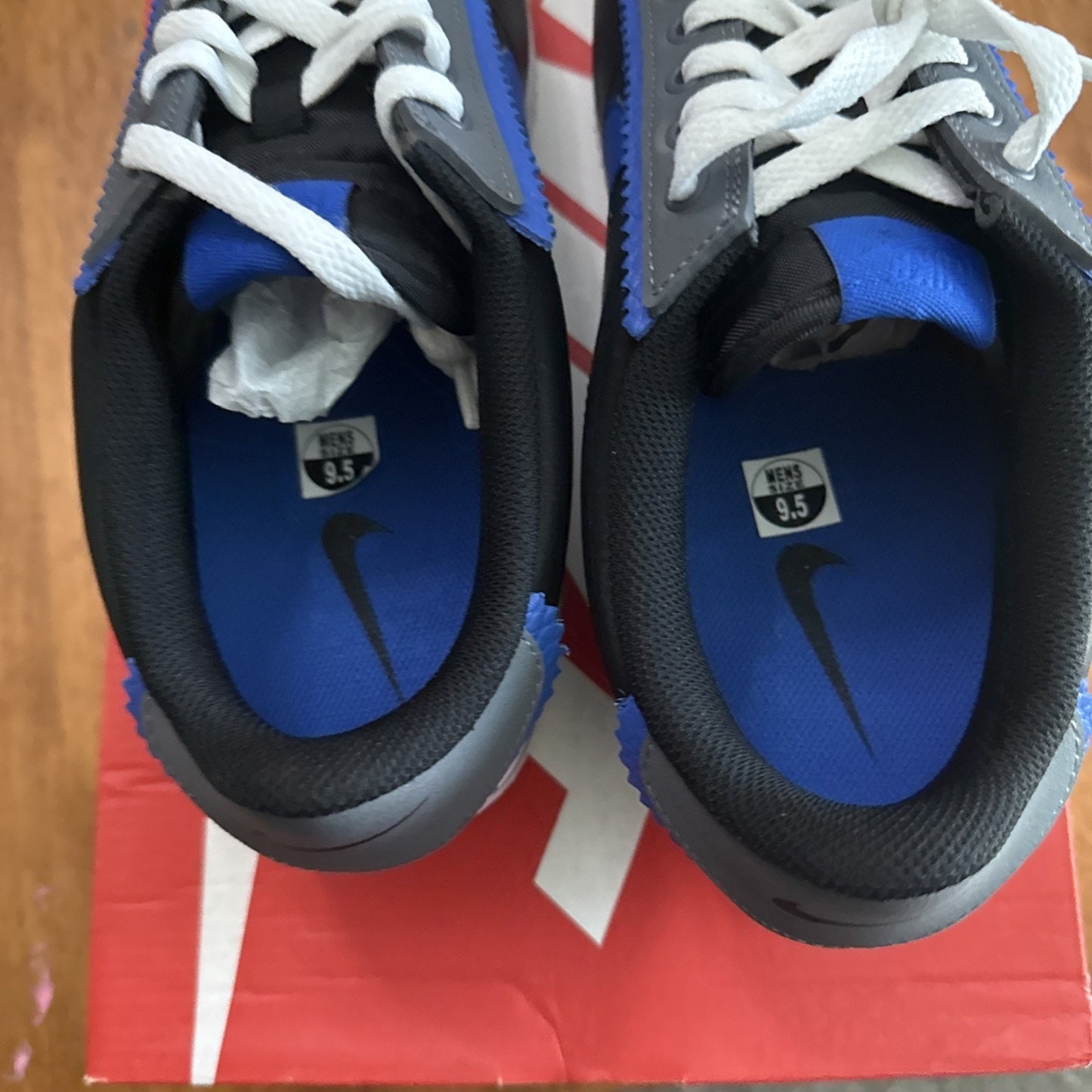 Size 9.5 - Nike Cortez Basic SE Game Royal BS427