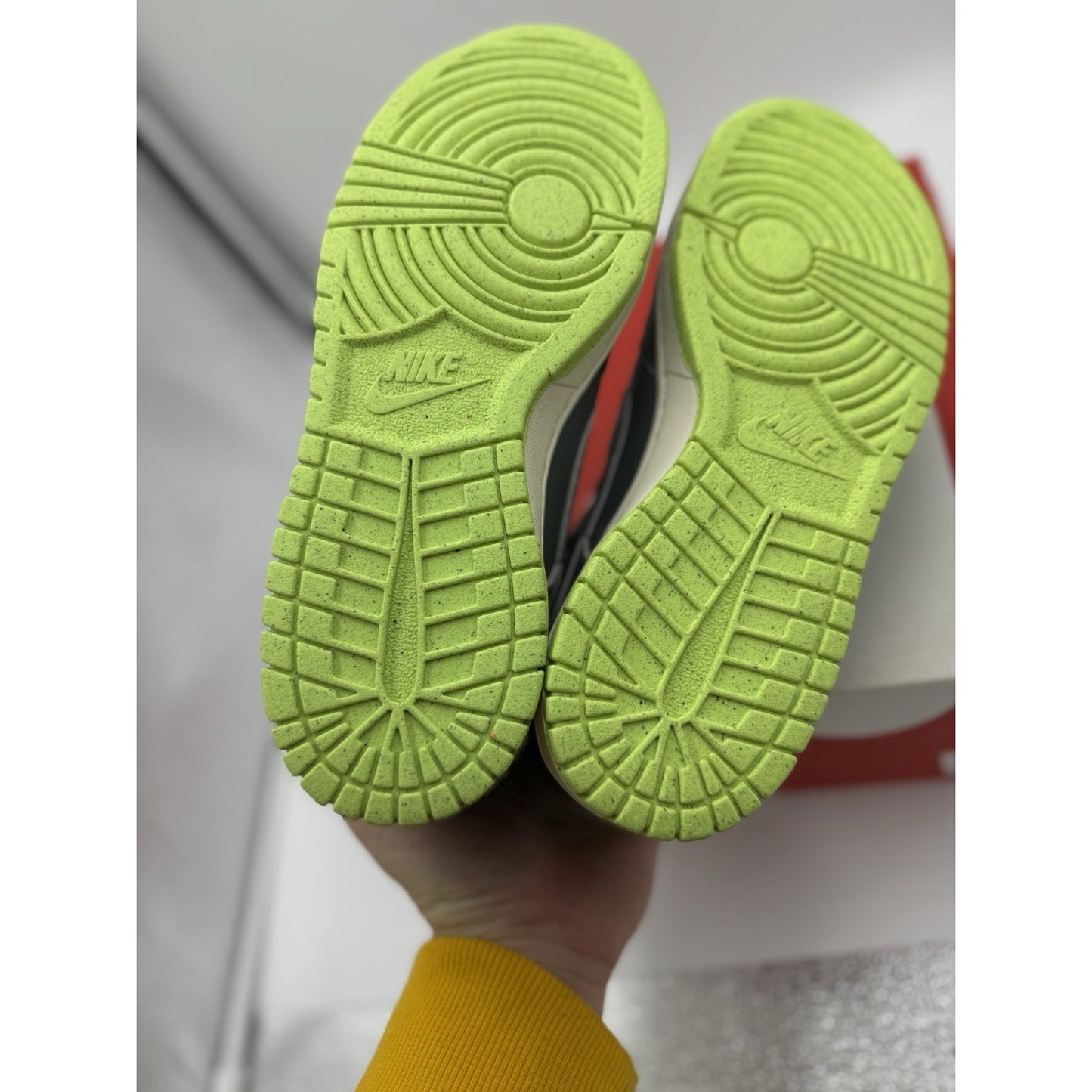 Size 7 (GS) - Nike Dunk Low SE Halloween - Cauldron bs829