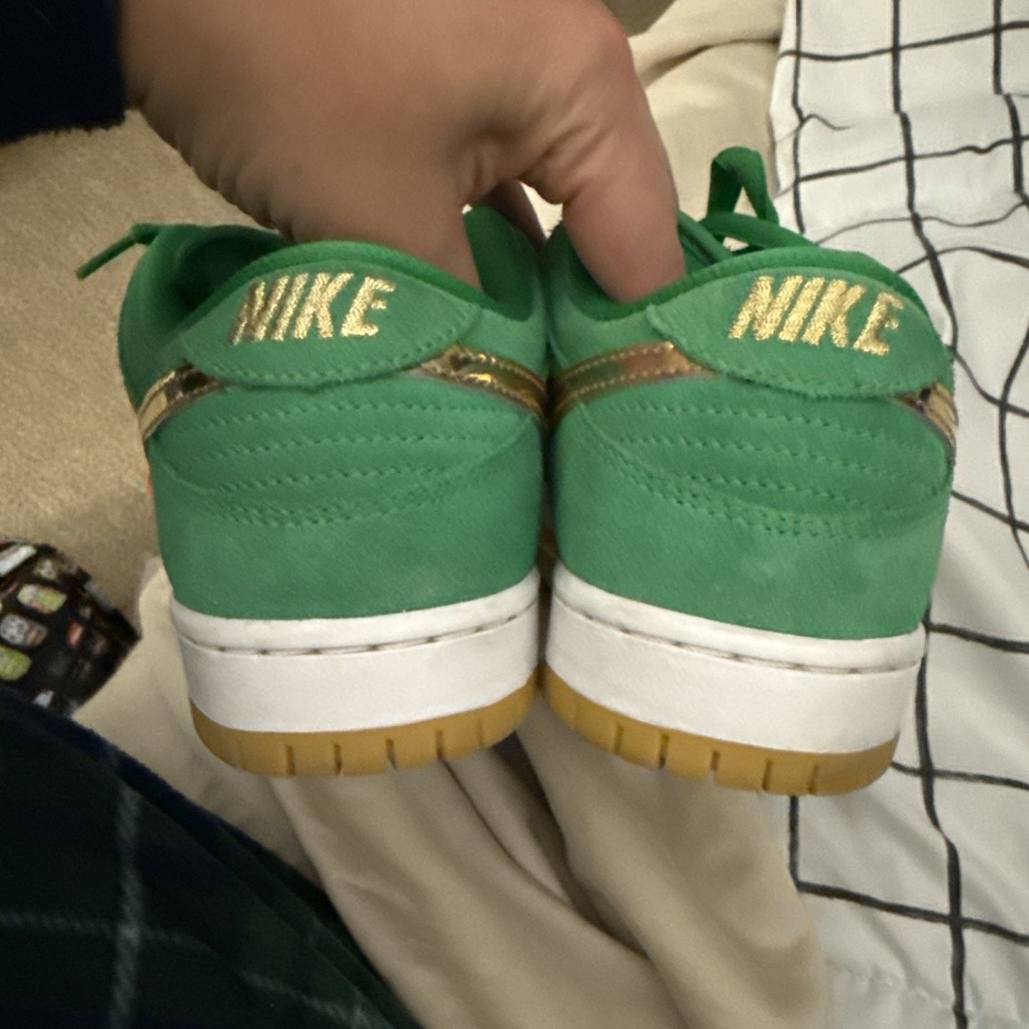 Nike SB Dunk Low St. Patrick's Day Green Gold Suede Sneakers BQ6817-303 2022