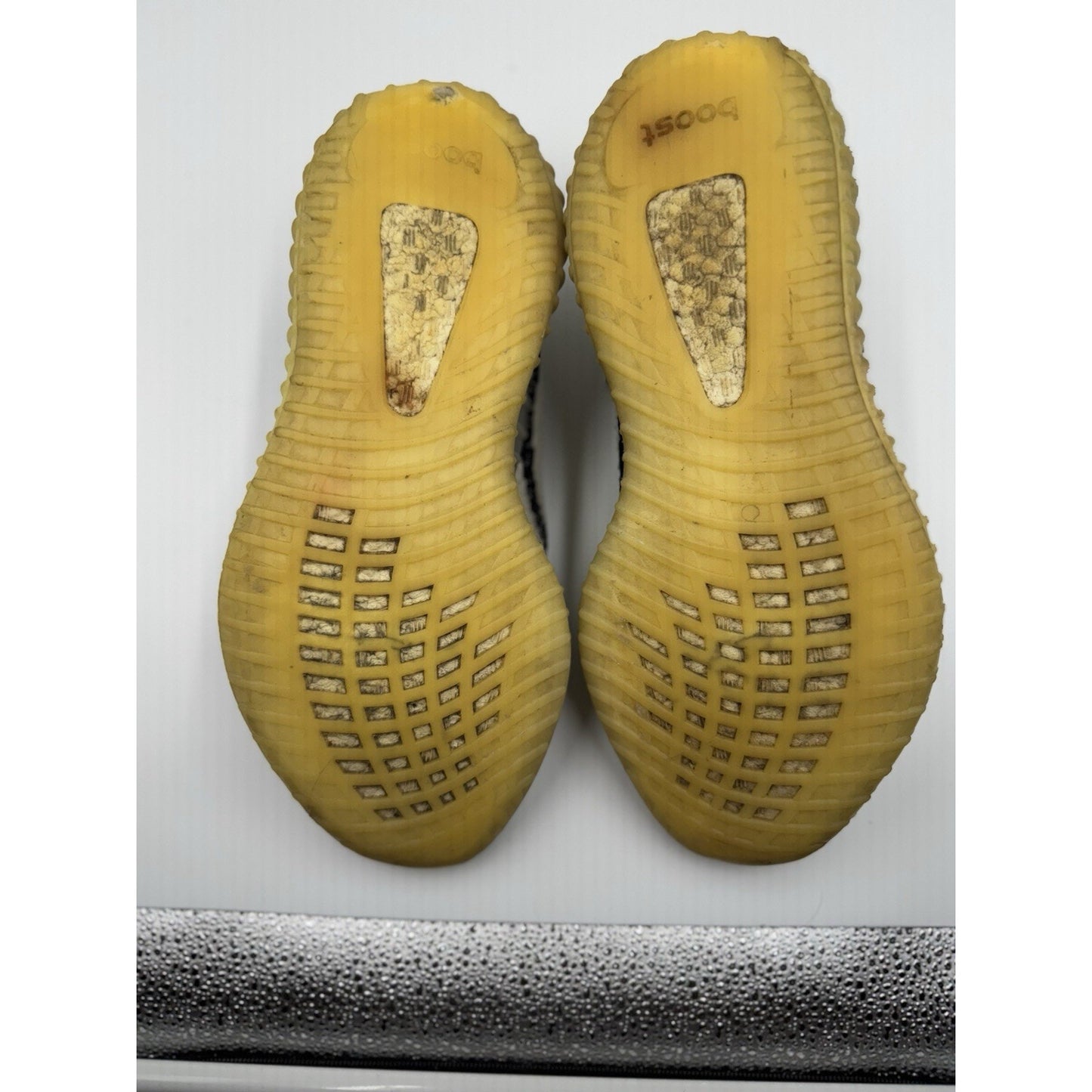 Size 9.5 - adidas Yeezy Boost 350 V2 Low Zebra NBS274