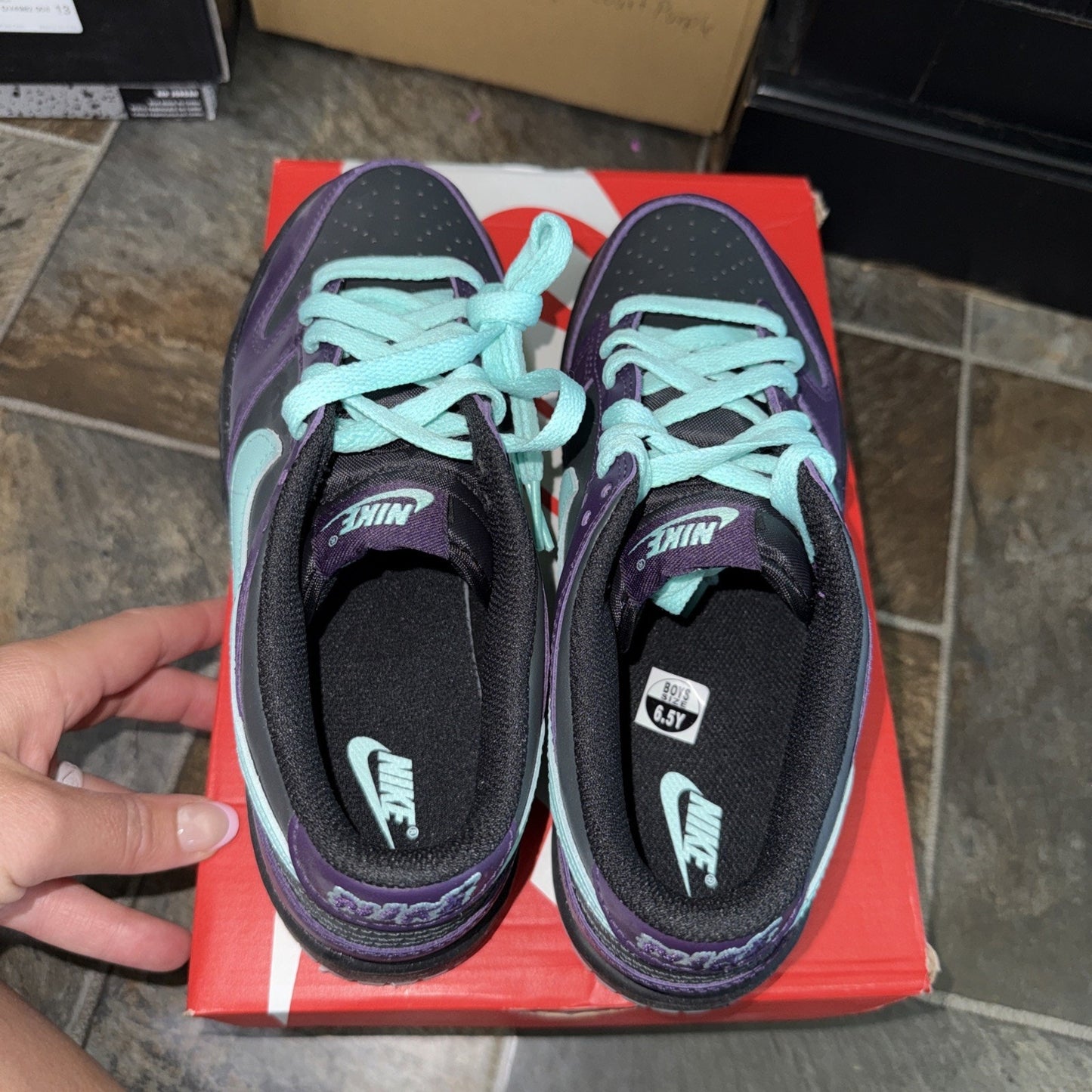 Nike Dunk Low GS Dark Smoke Grey Artisan Teal Sneaker Unisex Kids 6.5Y