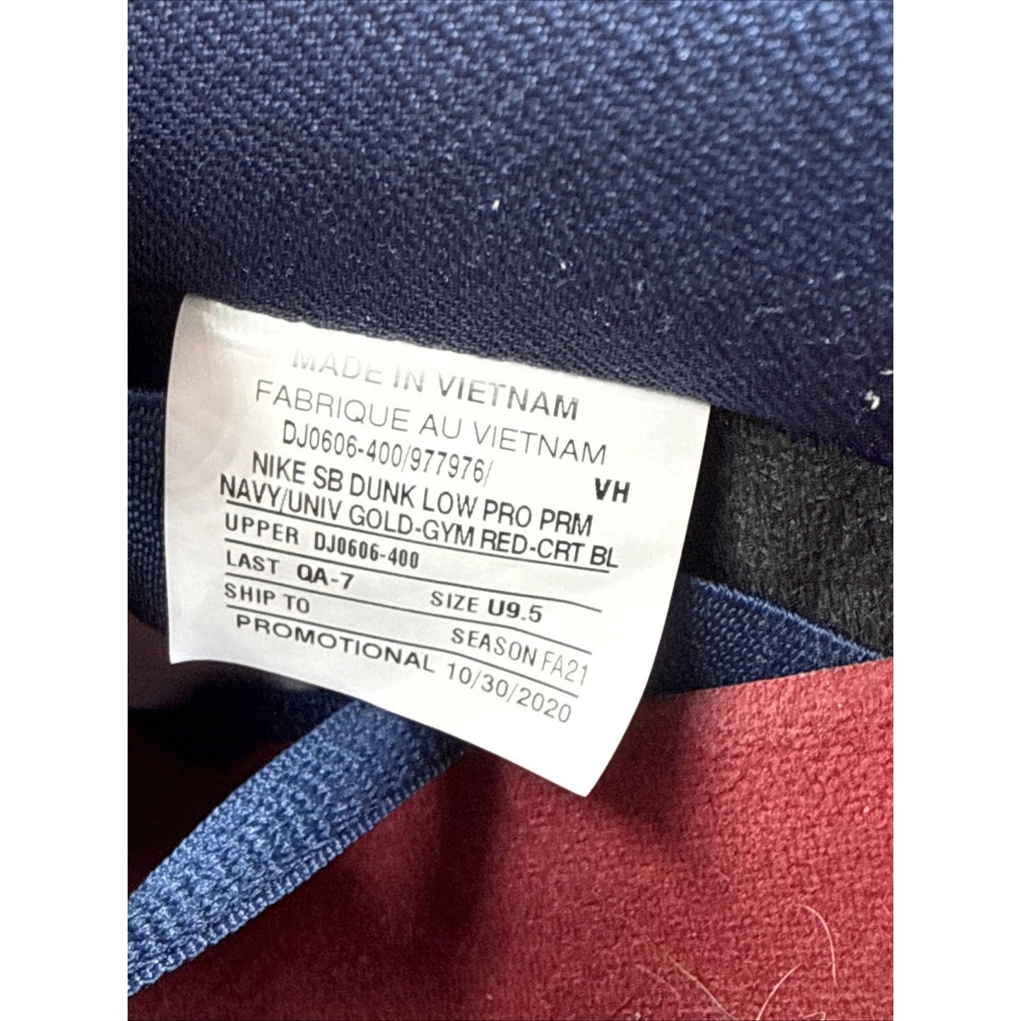 Size 9.5 - Nike Dunk SB Low Barcelona￼ Promo Sample Tagged