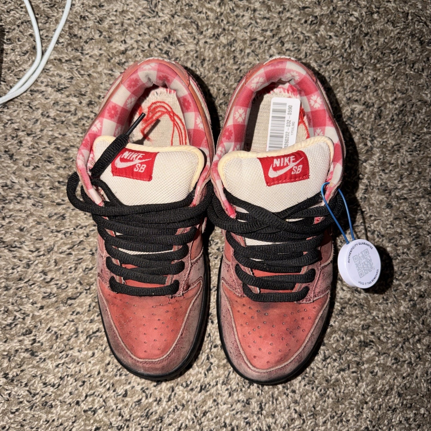 nike sb dunk low red lobster mens size 7