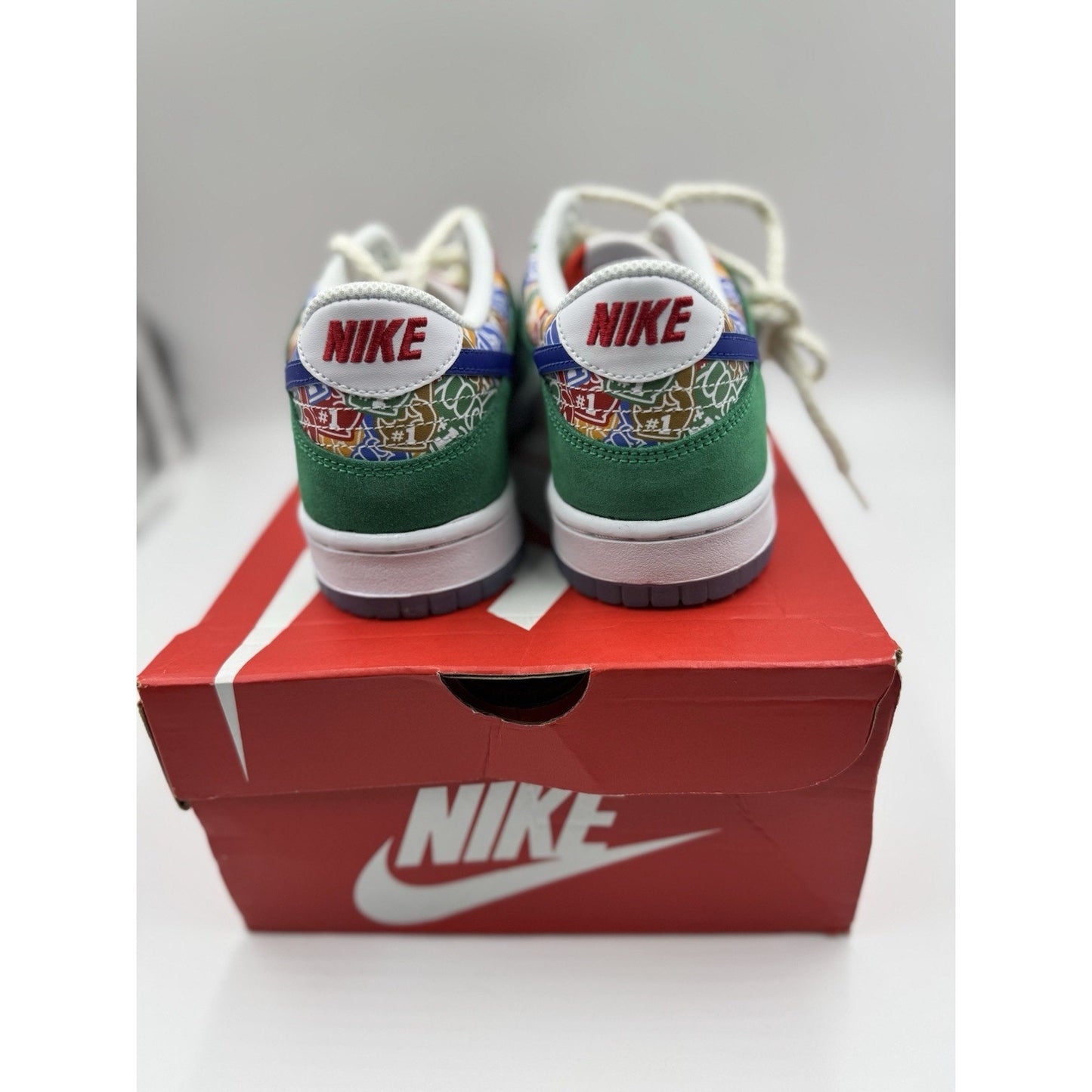 Size 6.5 (GS) - Nike Dunk Low Foam Finger BS570