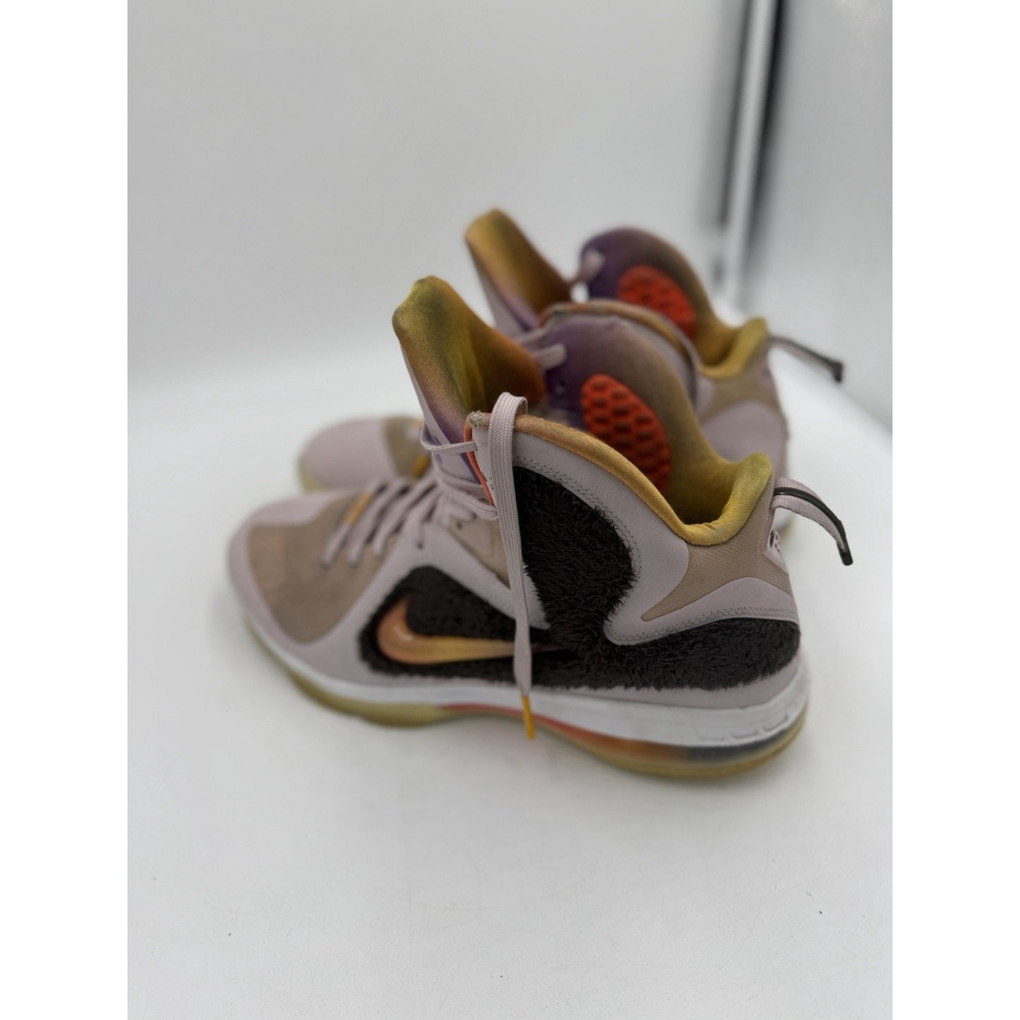 Size 12 Nike LeBron King Of La Dj3909-600