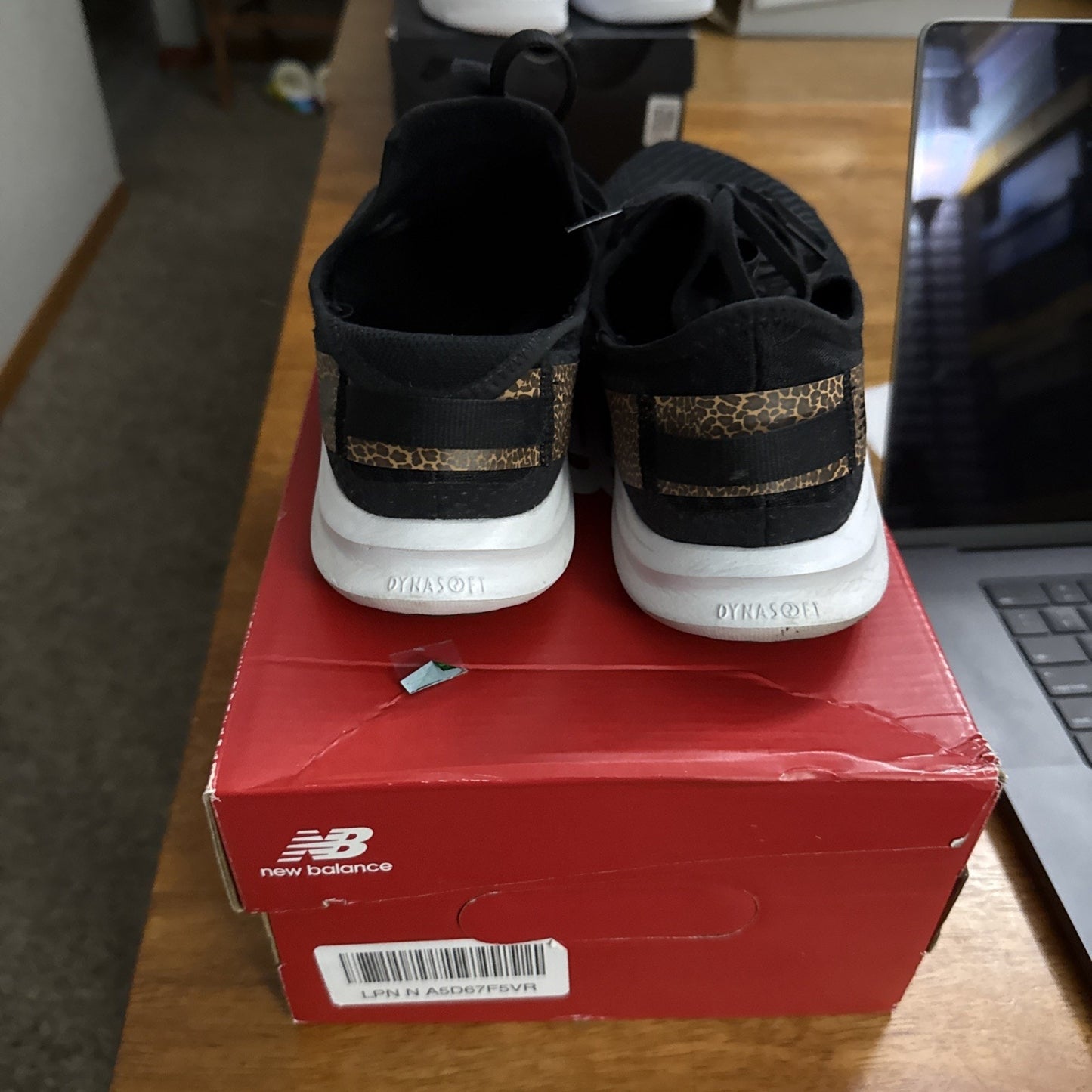 Size 10 Woman's Sneakers & Athletic Shoes New Balance DynaSoft Nergize Sport v2 BS364