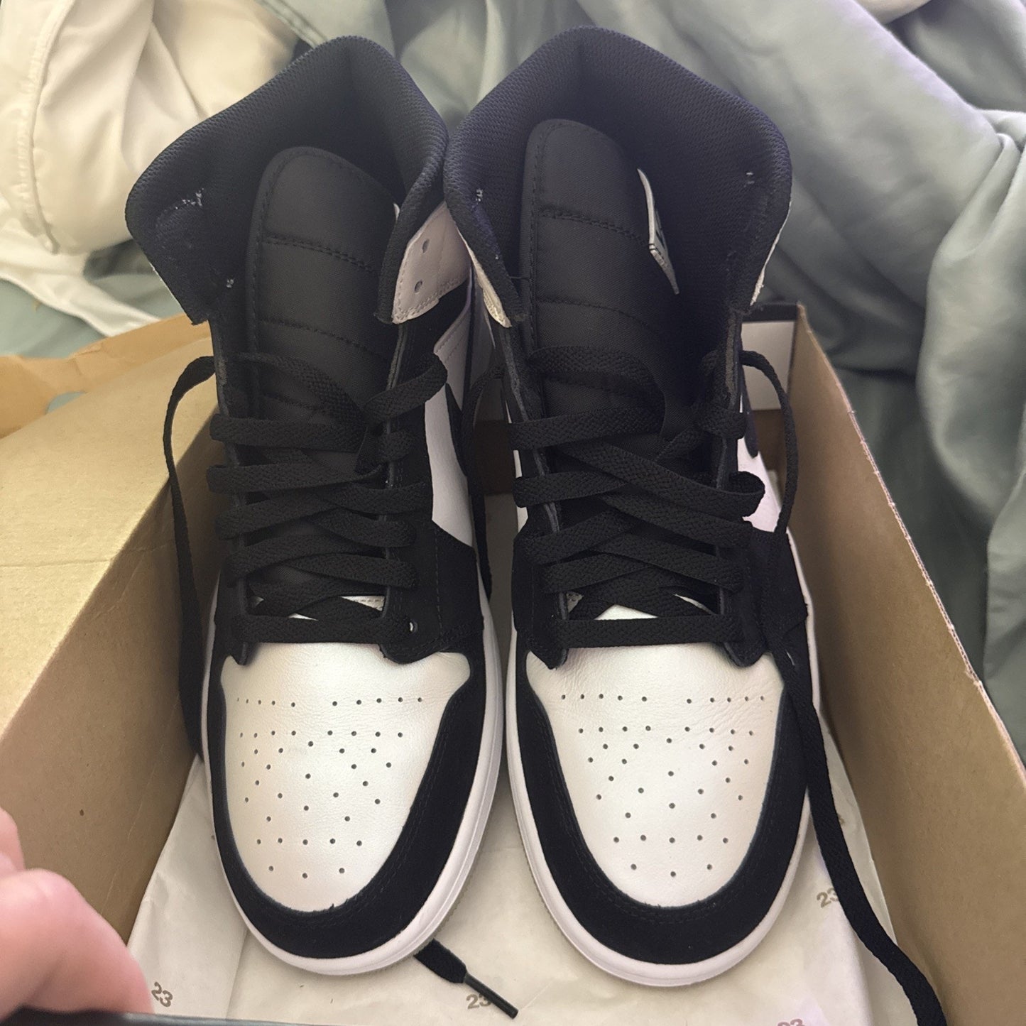 Size 11.5 - Jordan 1 Mid SE Diamond Shorts