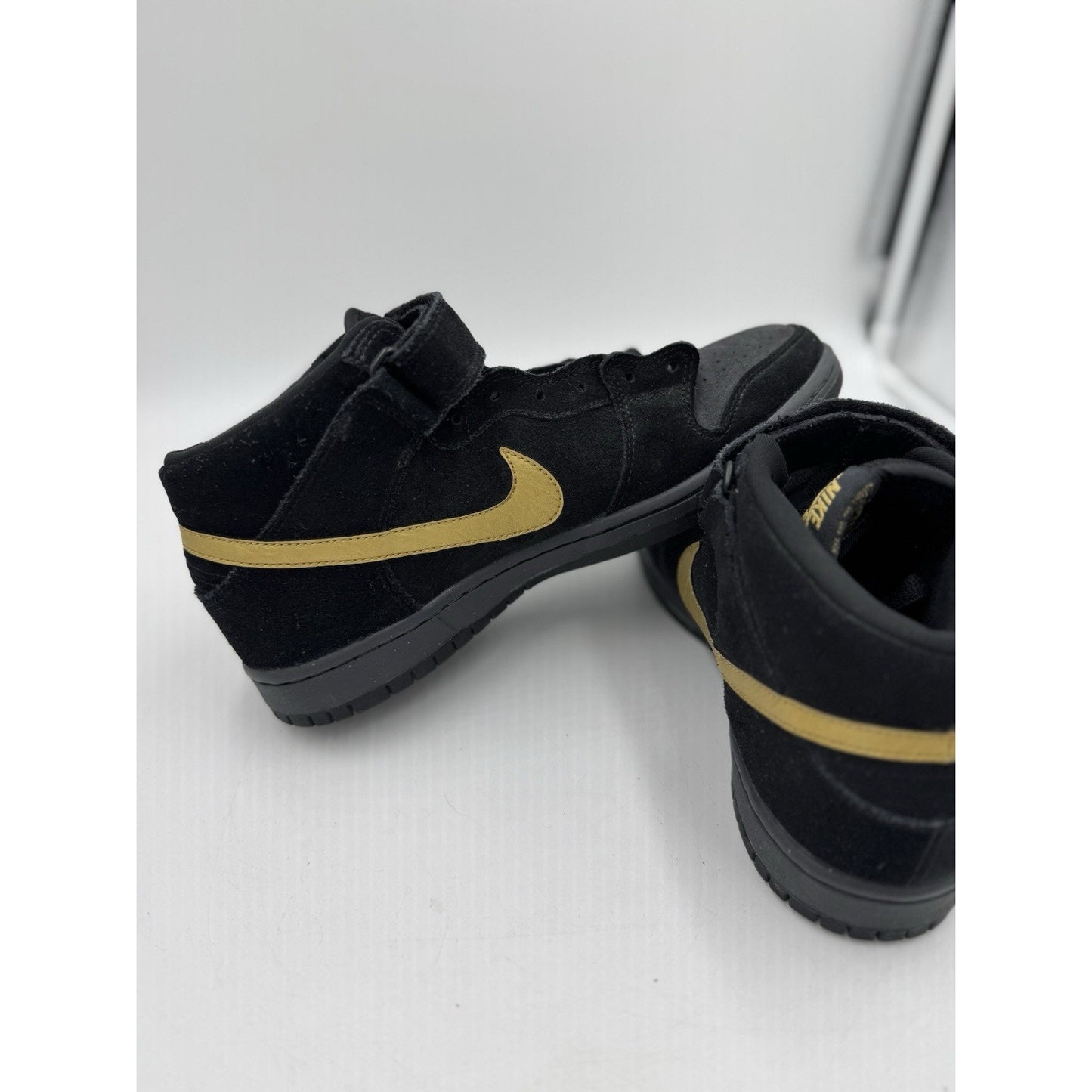 Size 9.5 - Nike Dunk Pro Sb Mid Obsidian Metallic Gold