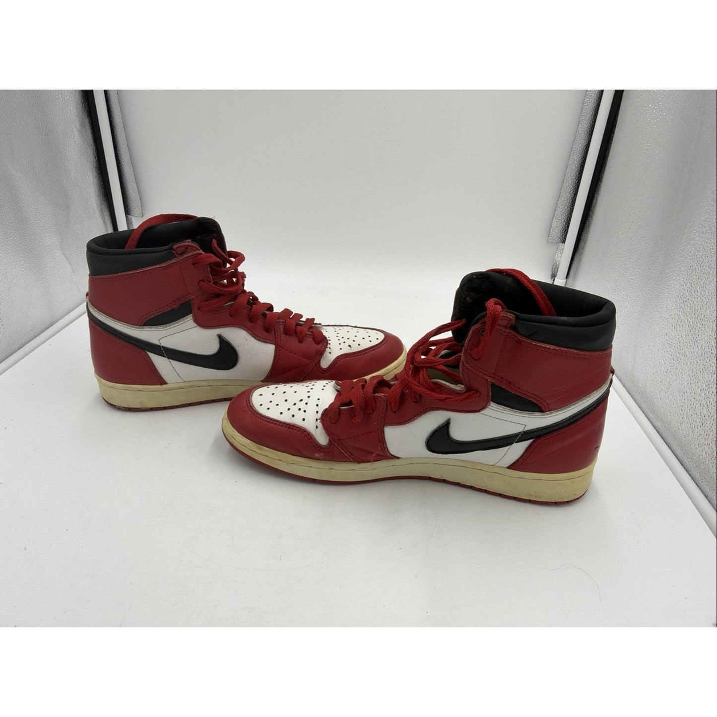 Size 10.5 - Jordan 1 Retro High Chicago 1994