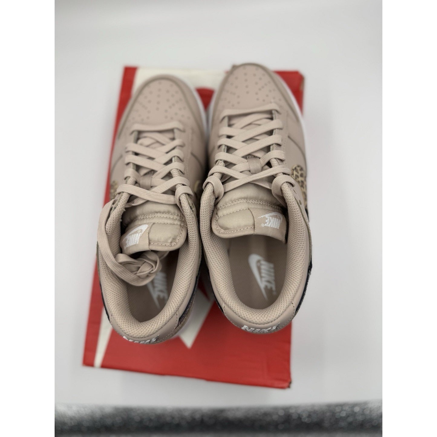 Size 8.5 - Nike Dunk SE Low Primal Pink W BS569