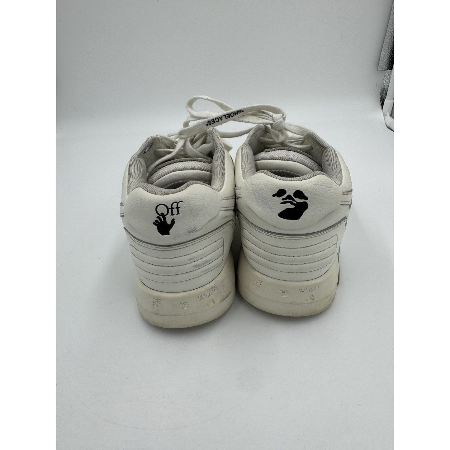 Size EU 40 US 7.5 Off-White Out Of Office