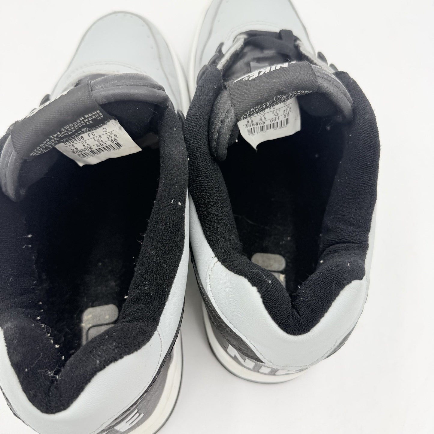 Size 9.5 - Nike Delta Force Low Silver Black