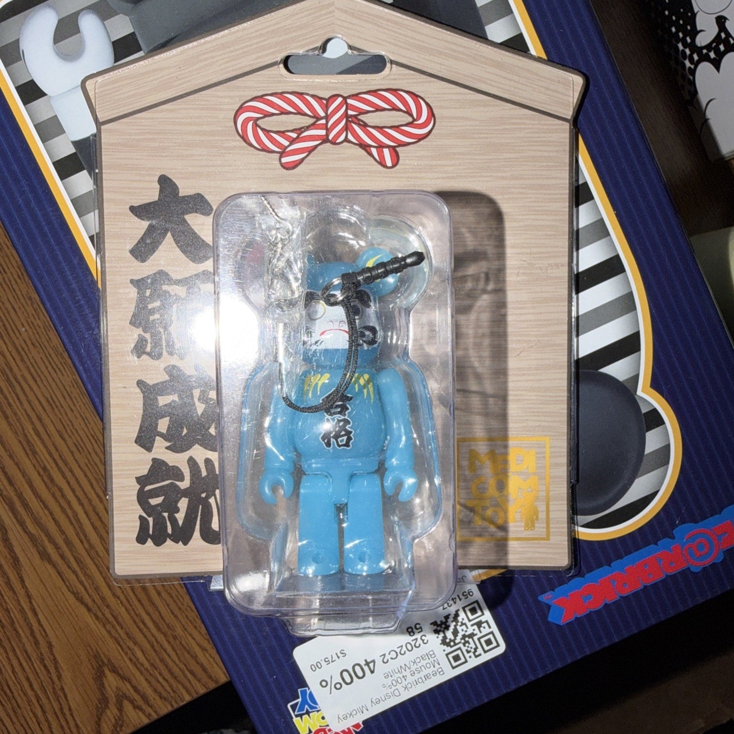 BE@RBRICK Daruma Bearbrick Pass Praying Blue Glow in the Dark 100%