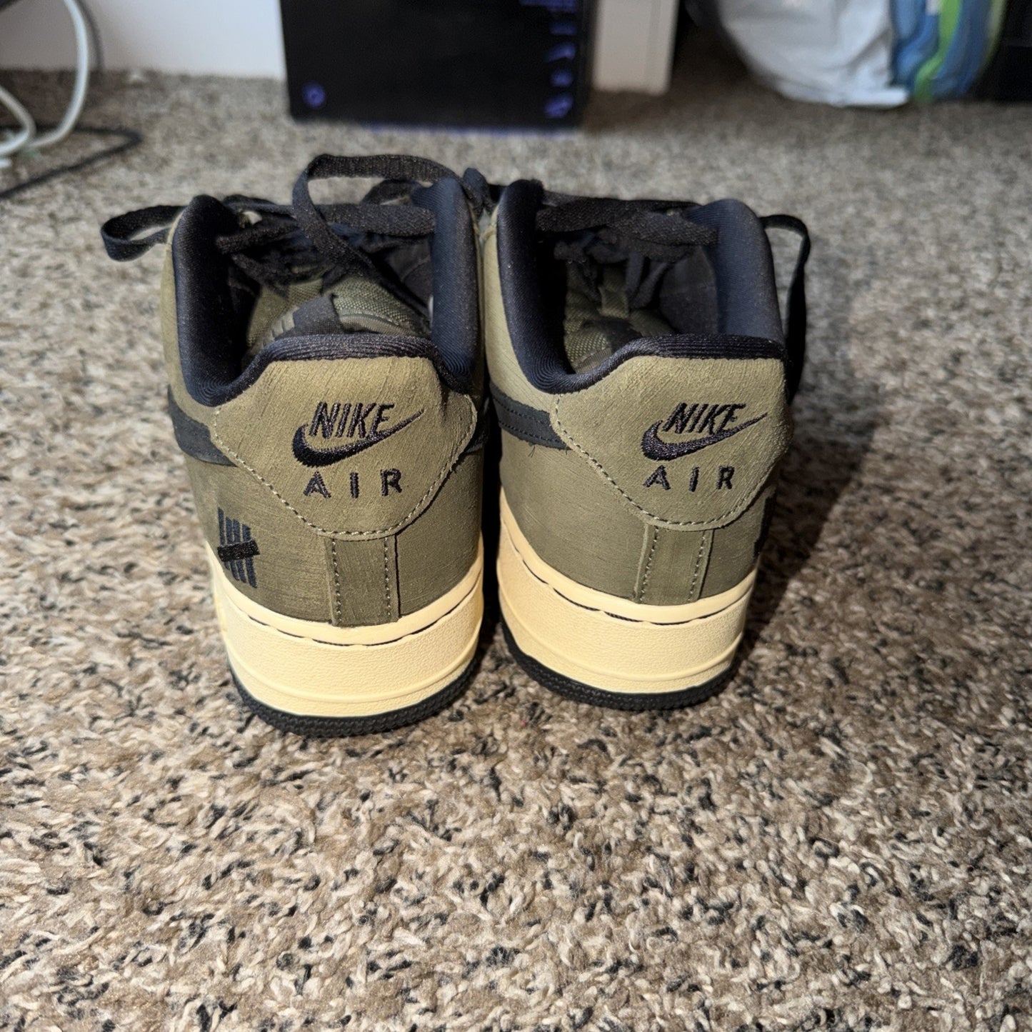 Size 6 - Undefeated x Nike Air Force 1 SP Low Ballistic