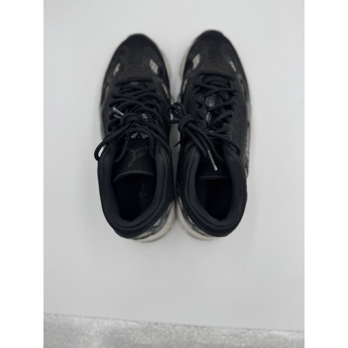 Size 7.5 - Air Jordan 11 Retro IE Low Black White