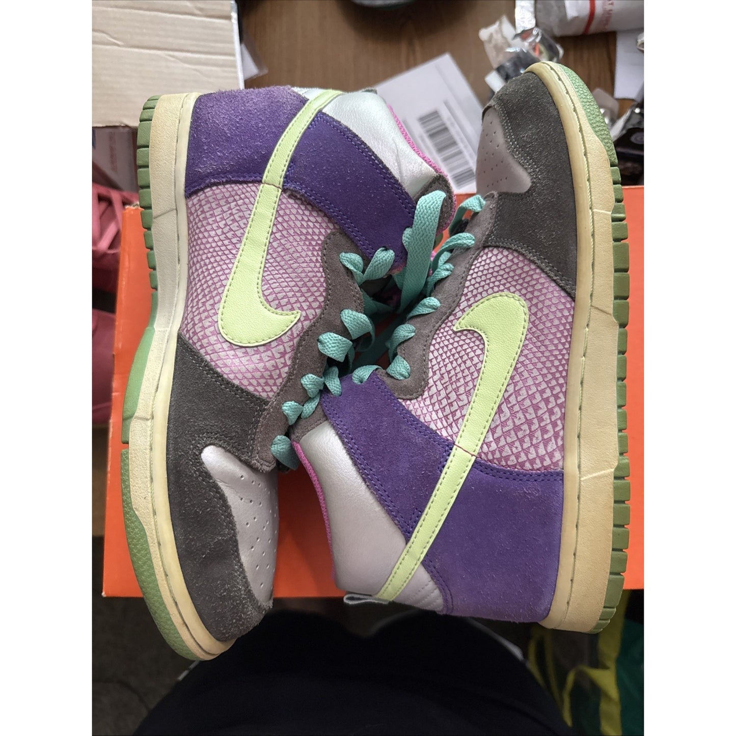 Nike 6.0 Women Size 10 Green Purple Blue