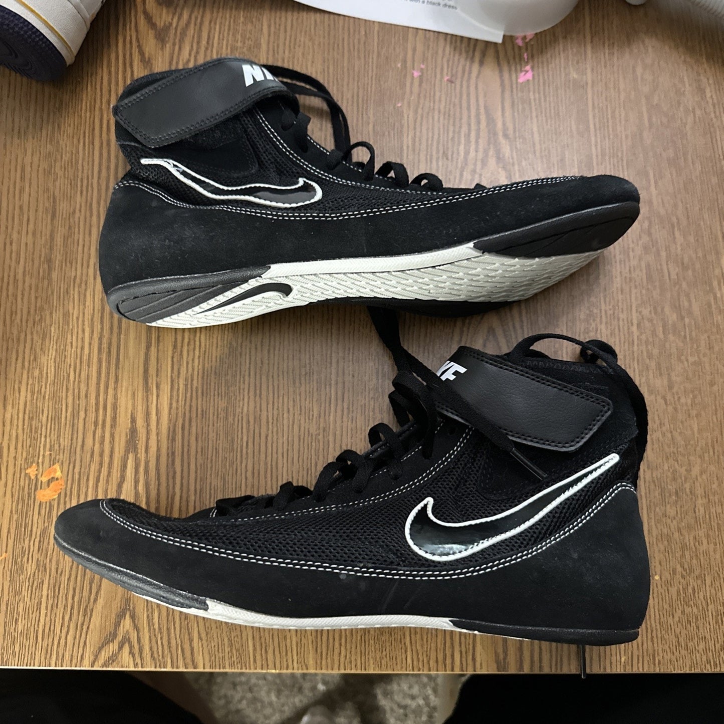 Size 11 Nike Speedsweep VII Wrestling Shoes Sample Tagged