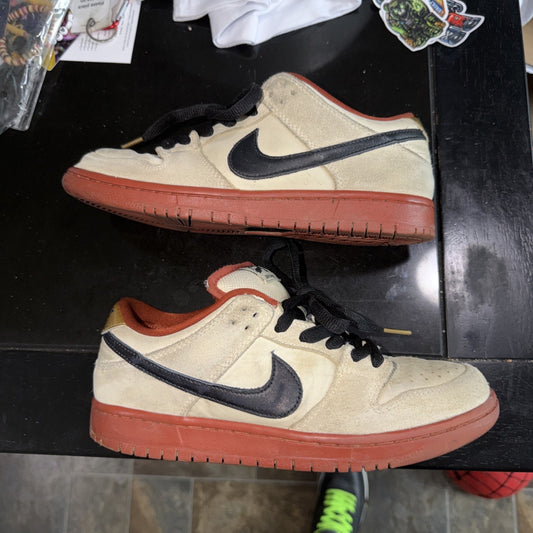 Size 7 - Nike Dunk SB Low Muslin Hennessy