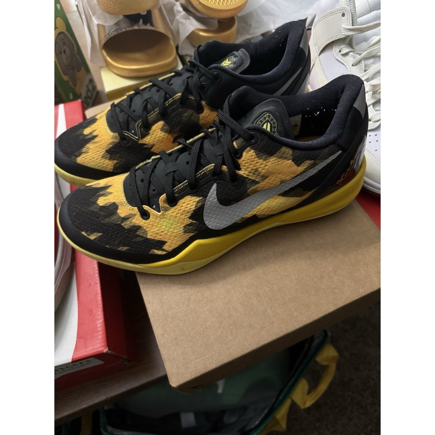 Size 8.5 - Nike Kobe 8 Sulfur Electric BS292